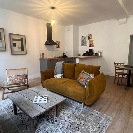 Appartement La Caresse De L'Amarante Mortagne-au-Perche Luaran gambar